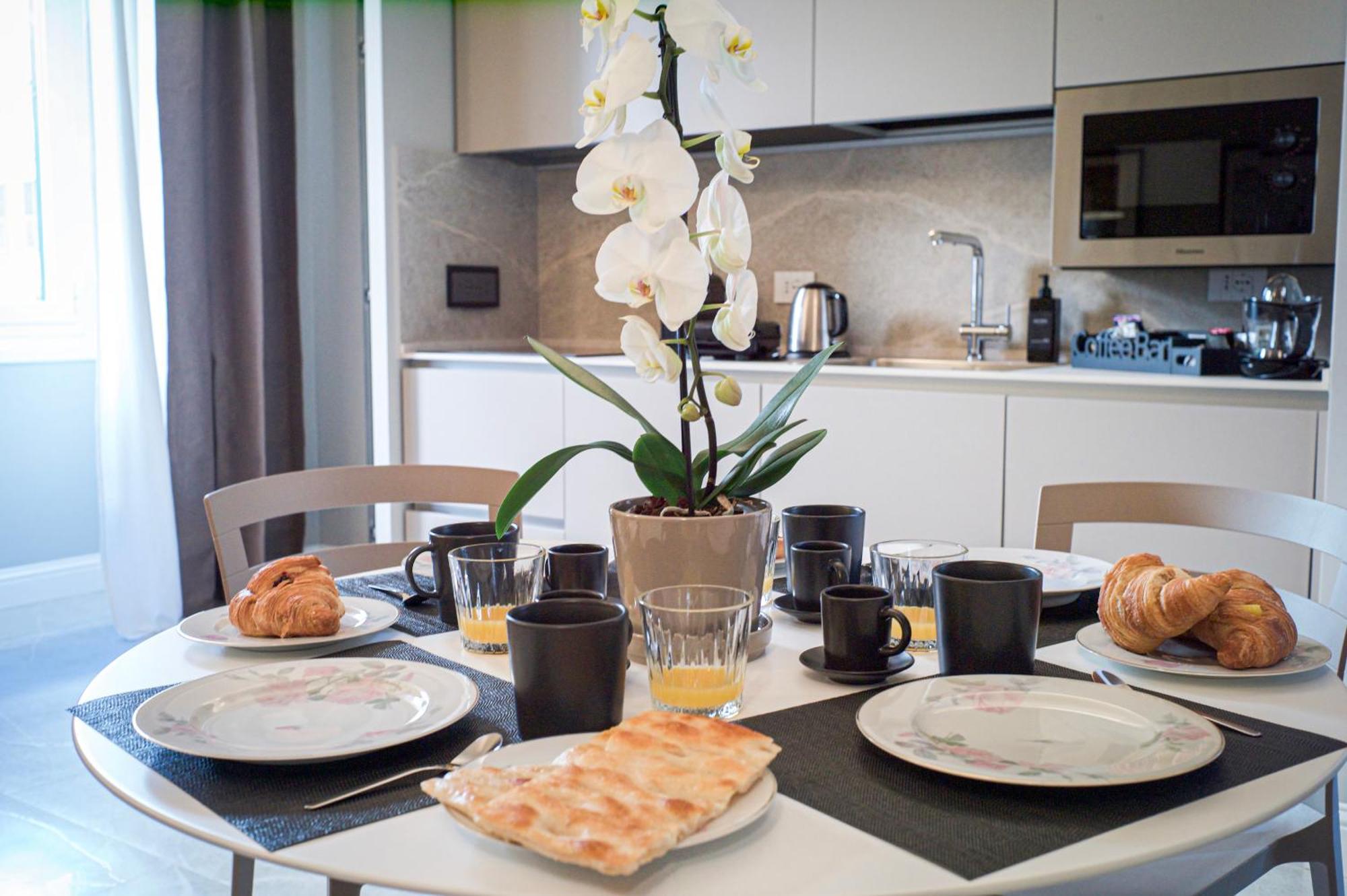 Piazzacorvettouno Luxuryapartments Pieno Centro * Genova